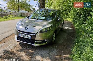 Мінівен Renault Scenic 2012 в 