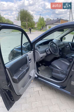 Минивэн Renault Scenic 2005 в 