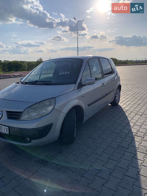Минивэн Renault Scenic 2002 в Виннице