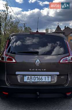 Минивэн Renault Scenic 2010 в 
