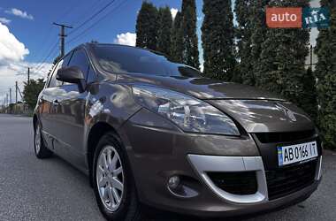 Минивэн Renault Scenic 2010 в 