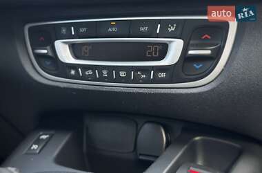 Мінівен Renault Scenic 2013 в 