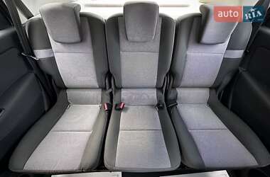 Мінівен Renault Scenic 2013 в 