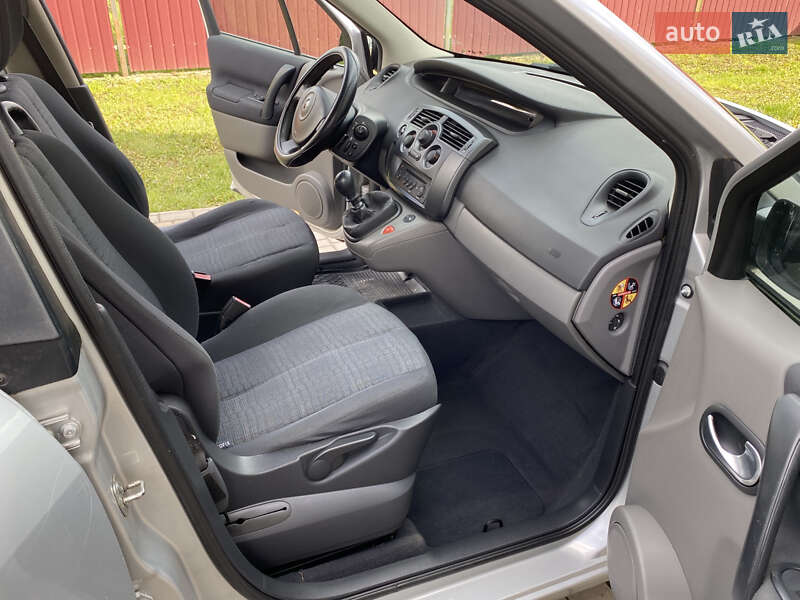 Мінівен Renault Scenic 2007 в Луцьку