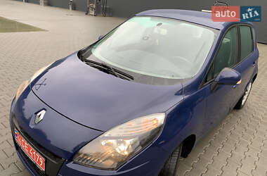 Минивэн Renault Scenic 2009 в 