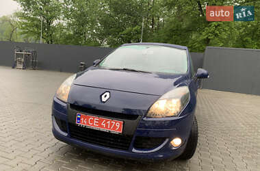 Минивэн Renault Scenic 2009 в 