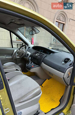 Мінівен Renault Scenic 2004 в 
