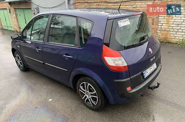 Мінівен Renault Scenic 2004 в  фото 4 Мінівен Renault Scenic 2004 в