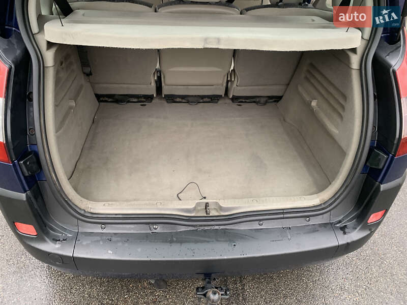 Минивэн Renault Scenic 2004 в Киеве фото 16 Минивэн Renault Scenic 2004 в Киеве