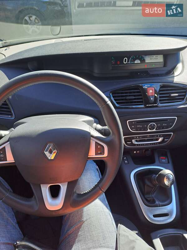 Минивэн Renault Scenic 2011 в Харькове