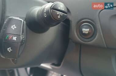 Минивэн Renault Scenic 2011 в 