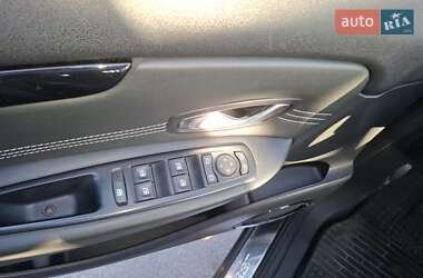 Минивэн Renault Scenic 2010 в 