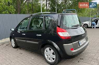 Минивэн Renault Scenic 2005 в 