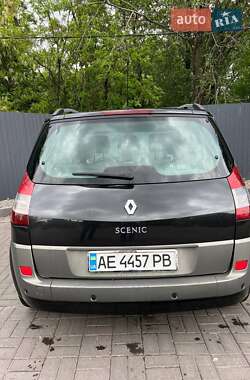 Минивэн Renault Scenic 2005 в 