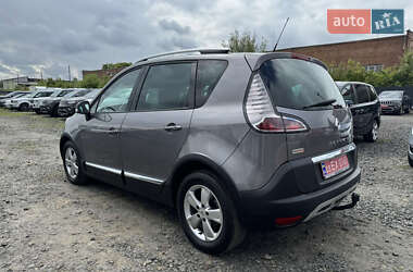 Минивэн Renault Scenic 2013 в 