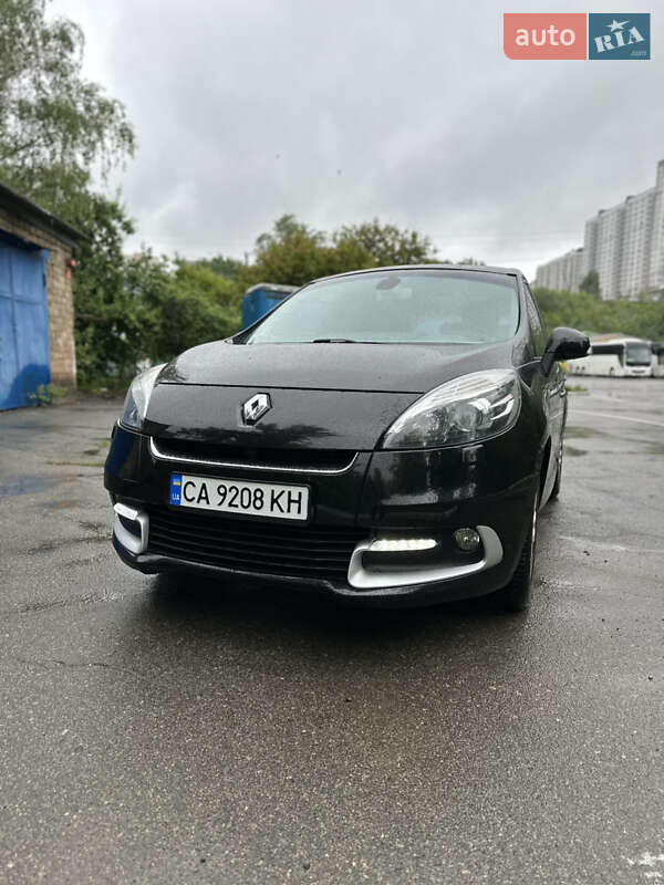 Renault Scenic 2012