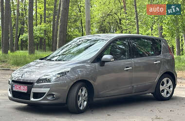 Мінівен Renault Scenic 2010 в Черкасах