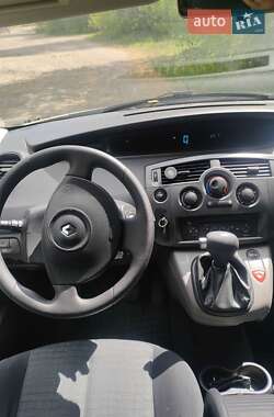 Минивэн Renault Scenic 2006 в 