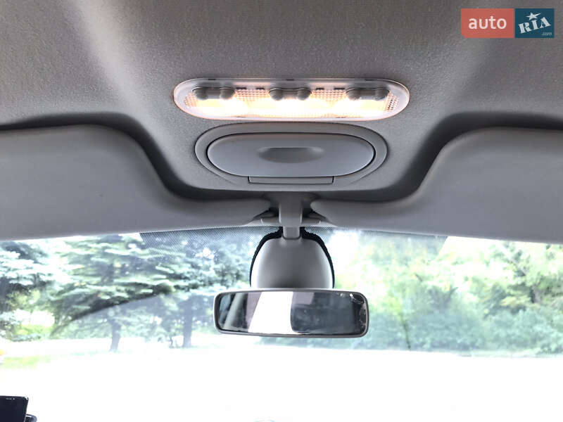 Мінівен Renault Scenic 2006 в Львові фото 9 Мінівен Renault Scenic 2006 в Львові