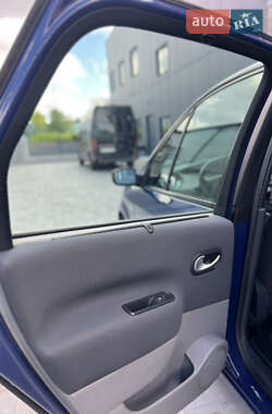 Минивэн Renault Scenic 2009 в 