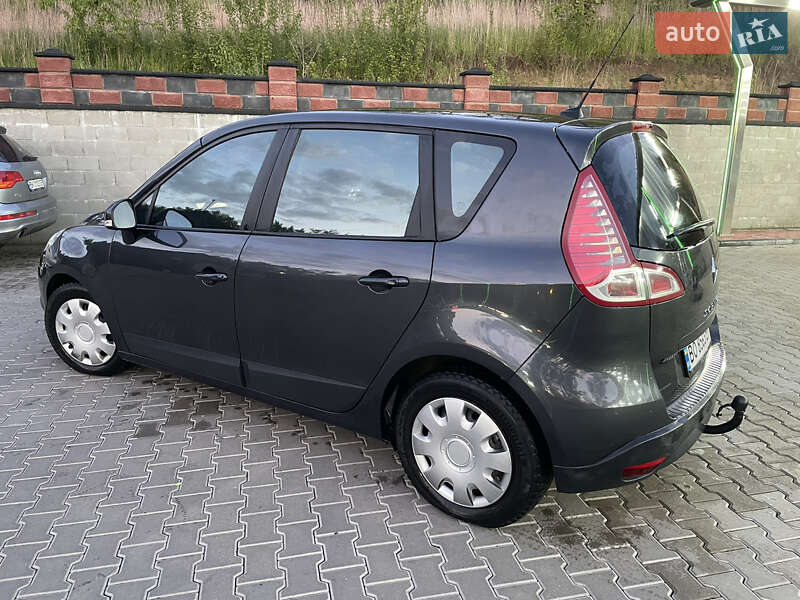 Мінівен Renault Scenic 2009 в Рівному