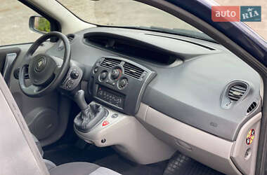 Минивэн Renault Scenic 2003 в 