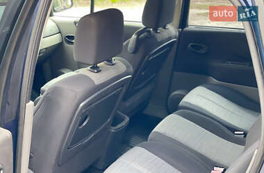 Минивэн Renault Scenic 2003 в 