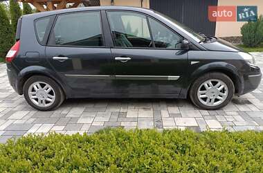 Минивэн Renault Scenic 2005 в 