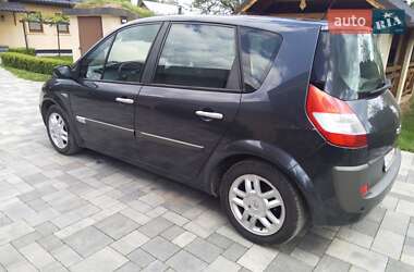 Минивэн Renault Scenic 2005 в 