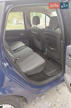 Минивэн Renault Scenic 2009 в 