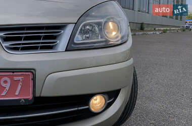 Минивэн Renault Scenic 2008 в 
