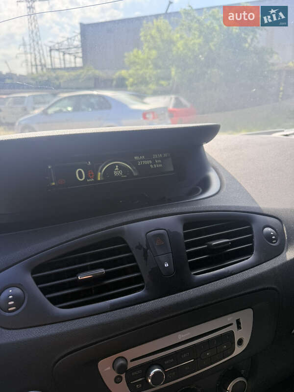Минивэн Renault Scenic 2017 в Киеве