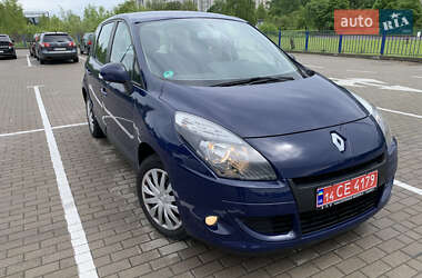 Минивэн Renault Scenic 2009 в 