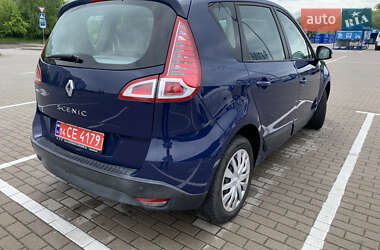 Минивэн Renault Scenic 2009 в 