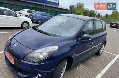 Минивэн Renault Scenic 2009 в 