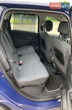 Минивэн Renault Scenic 2009 в 