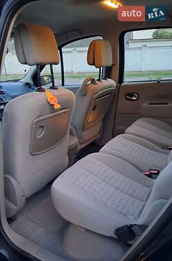 Минивэн Renault Scenic 2006 в 
