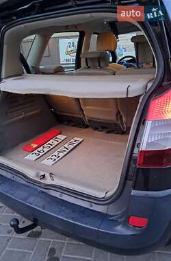 Минивэн Renault Scenic 2006 в 