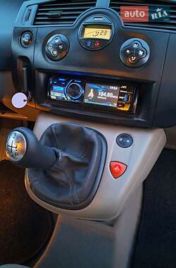 Минивэн Renault Scenic 2006 в 