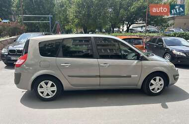 Минивэн Renault Scenic 2005 в 