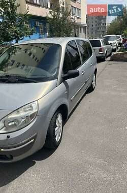 Минивэн Renault Scenic 2005 в 