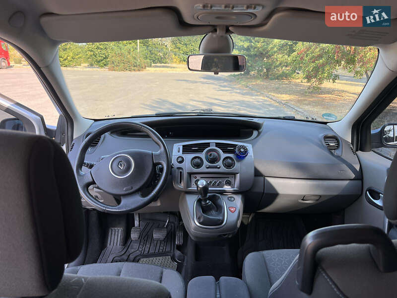 Минивэн Renault Scenic 2009 в Кривом Роге