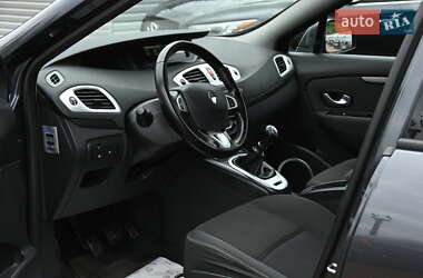 Минивэн Renault Scenic 2009 в 