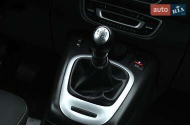 Минивэн Renault Scenic 2009 в 