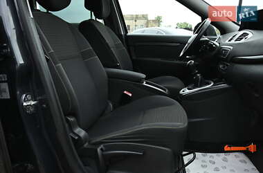 Минивэн Renault Scenic 2009 в 