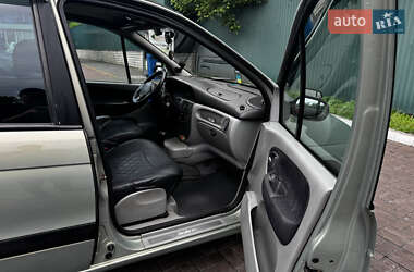 Мінівен Renault Scenic 2002 в 