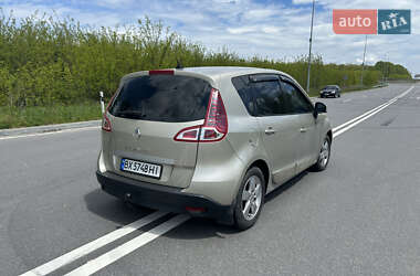 Минивэн Renault Scenic 2009 в 