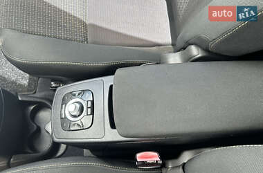Минивэн Renault Scenic 2009 в 