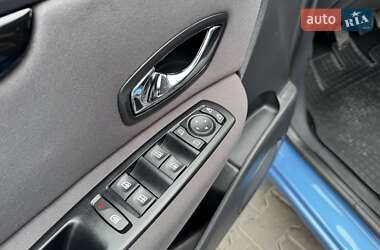 Мінівен Renault Scenic 2012 в 