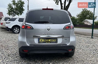 Минивэн Renault Scenic 2013 в 